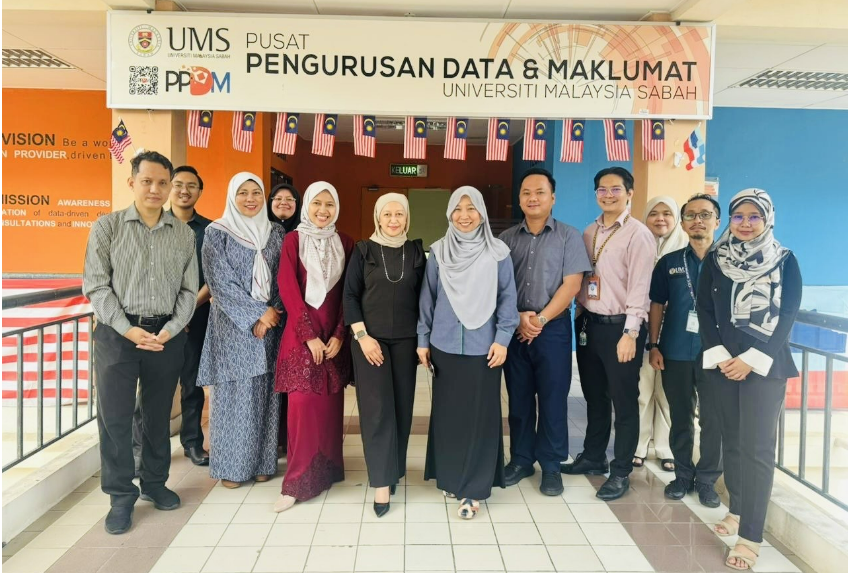 Lawatan Rasmi ke Pusat Pengurusan Data & Kecerdasan Buatan (DARTIC), UMS 